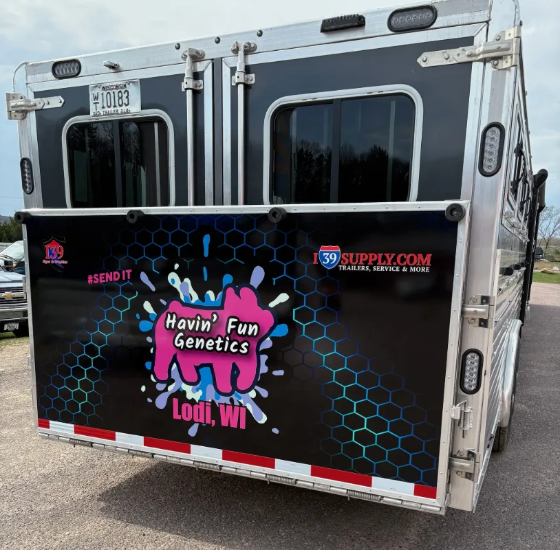 Custom Graphics & Wraps