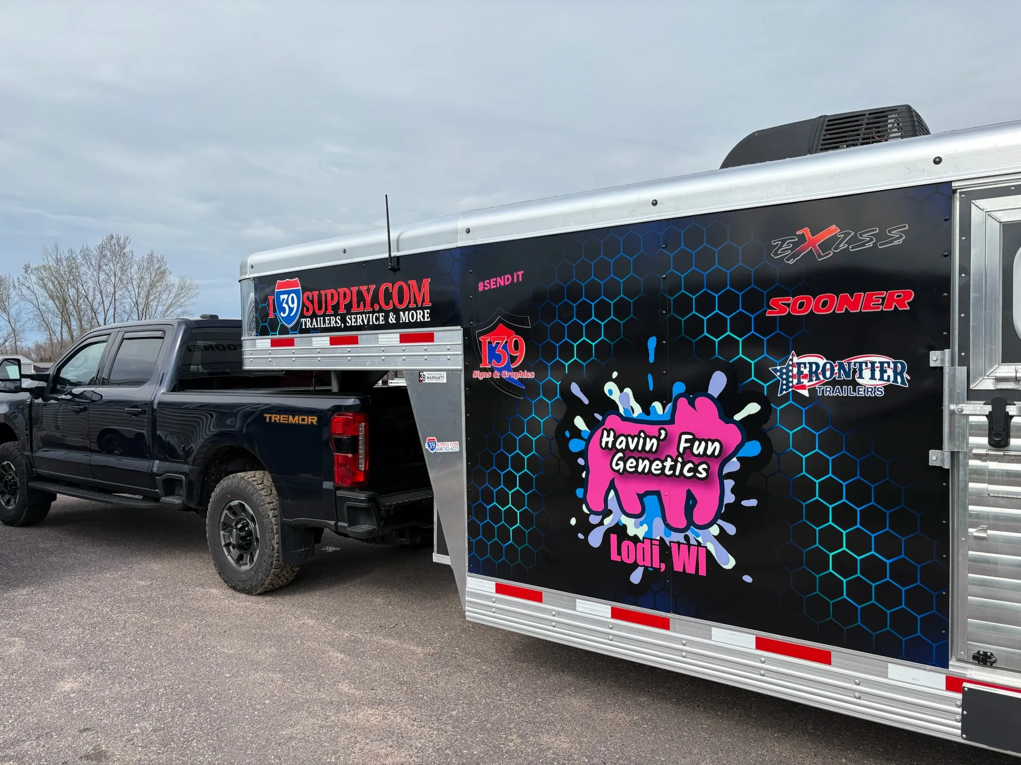Custom Graphics & Wraps